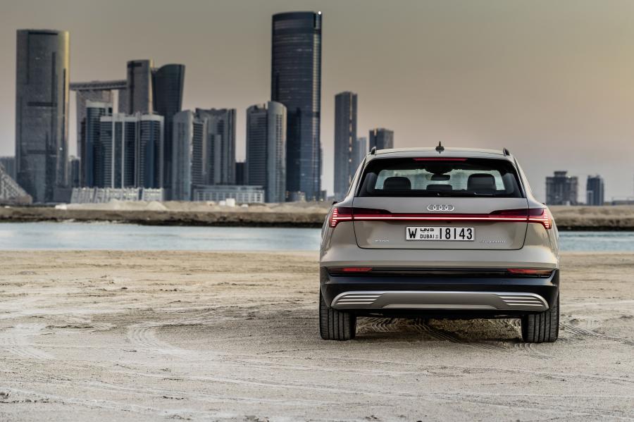  Audi e-tron 55 Quattro 2019 года  (WW) (фото 70 из 452)